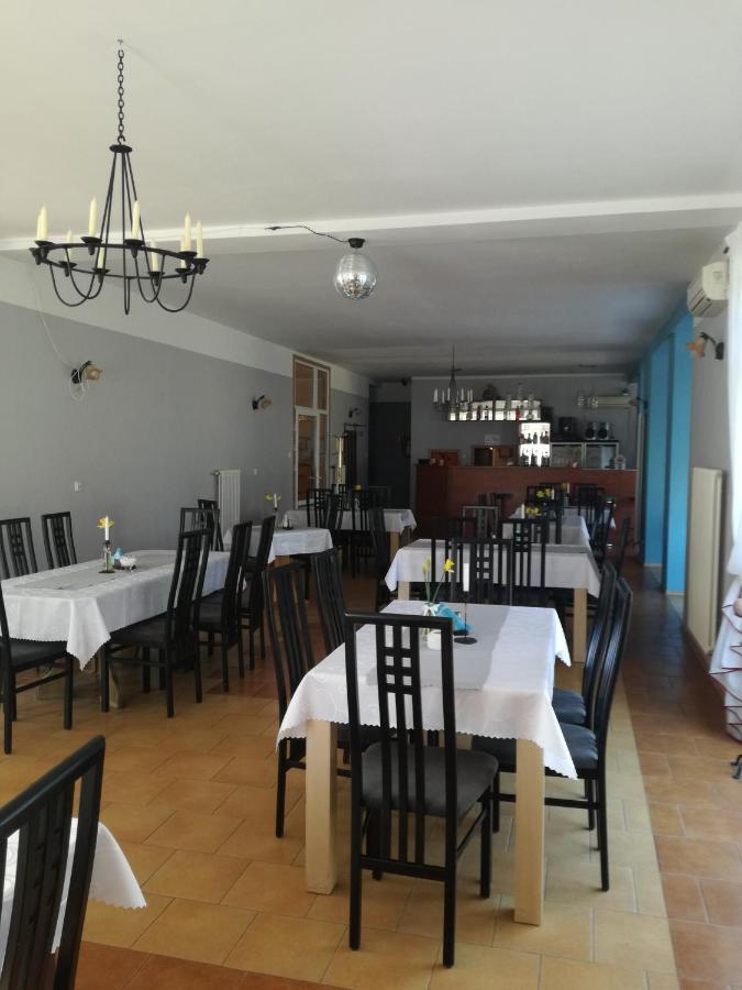 Center Angelos Bronkow Luaran gambar